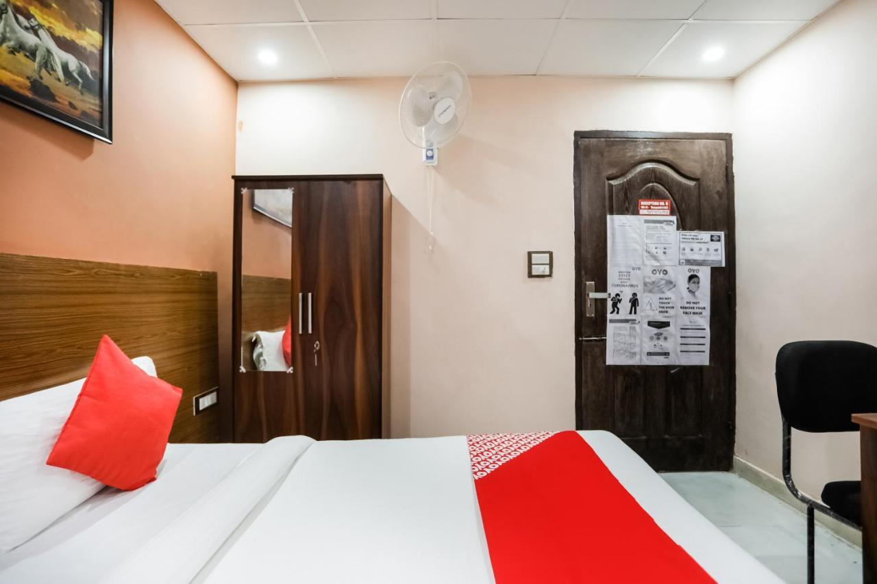 Oyo 72993 Hotel The Gold Faridabad Exterior photo